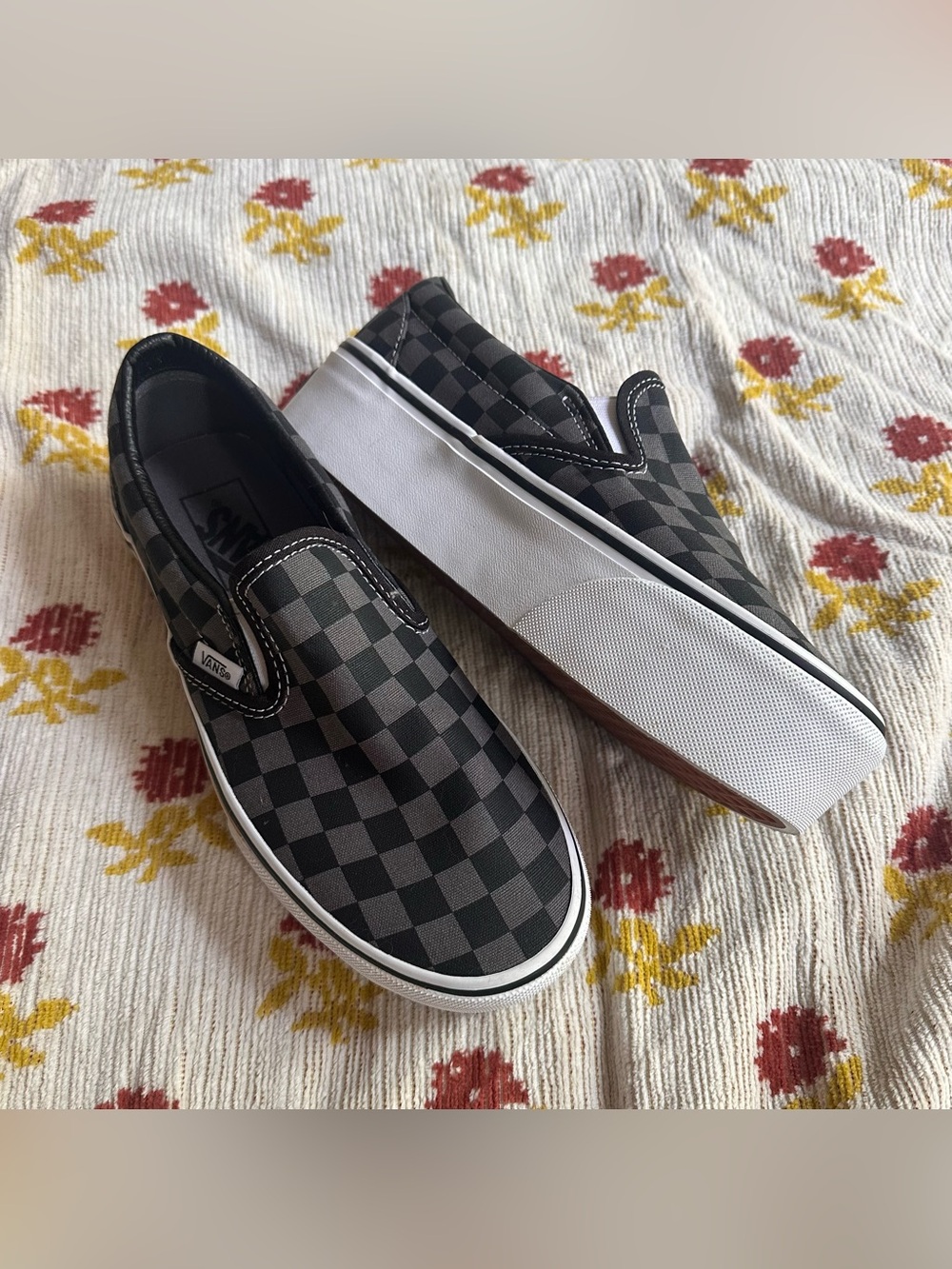 New NWOT Vans Classic Slip-On Platform Checkerboard Shoe in Black and Grey W 8 - Picture 8 of 13